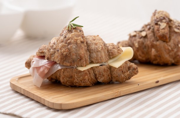 Escuro Croissant salato