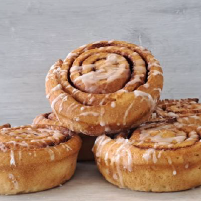 Cometa Cinnamon Rolls